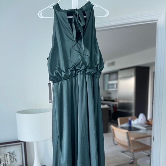 Dress - Picture 2 of 3